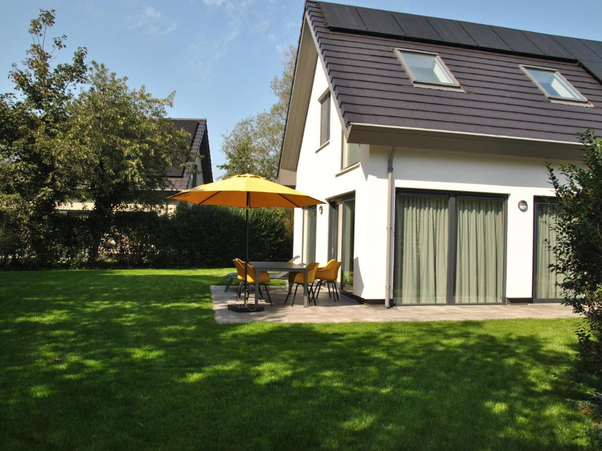 Holiday Home On Texel With Garden Westermient Exterior photo